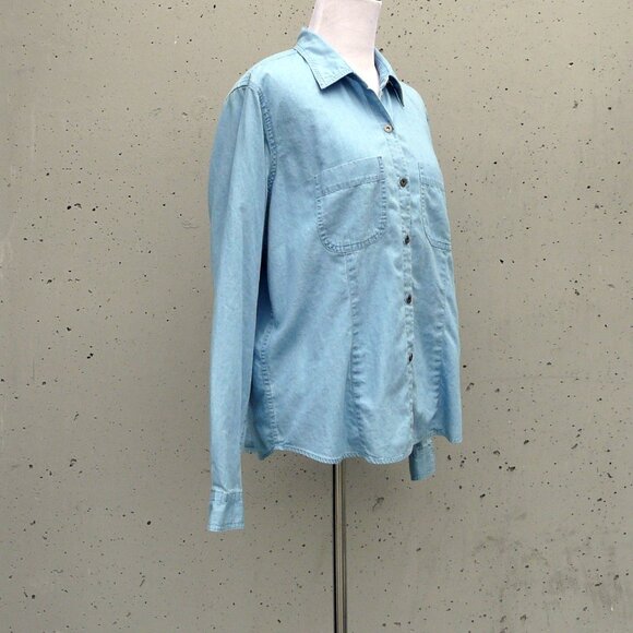 LIZ CLAIBORNE blue chambray / denim button-up shirt, medium, Philippines - Picture 3 of 8